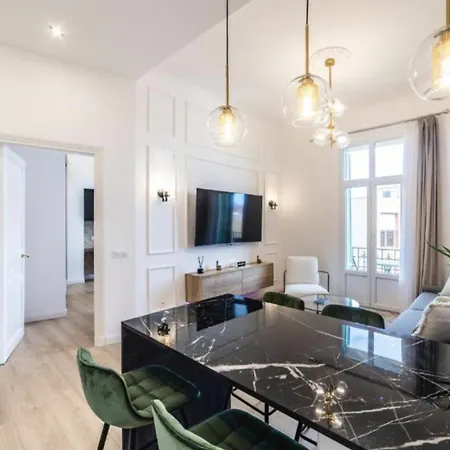 Monte Carlo Border - Exclusive & Modern Flat