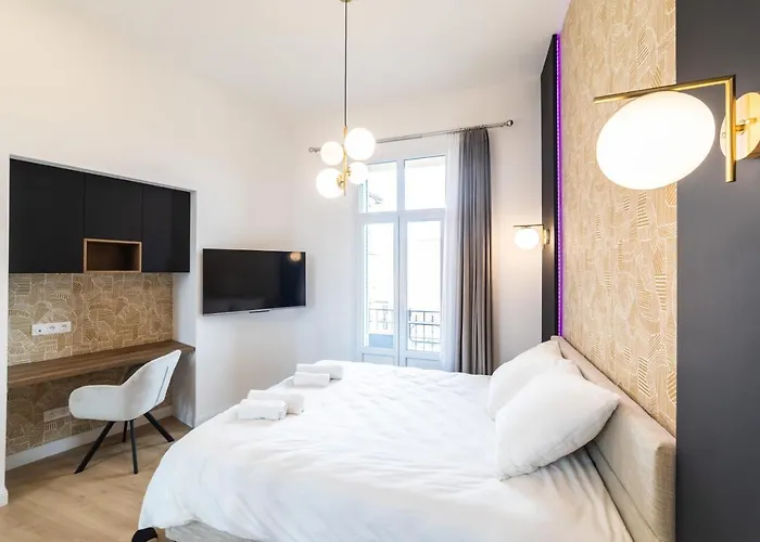 Monte Carlo Border - Exclusive & Modern Flat
